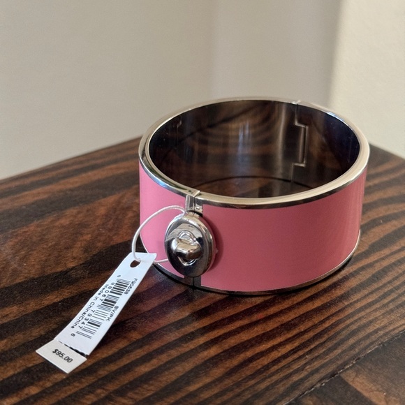 Turnlock Enamel Hinge Bangle - Picture 2 of 3